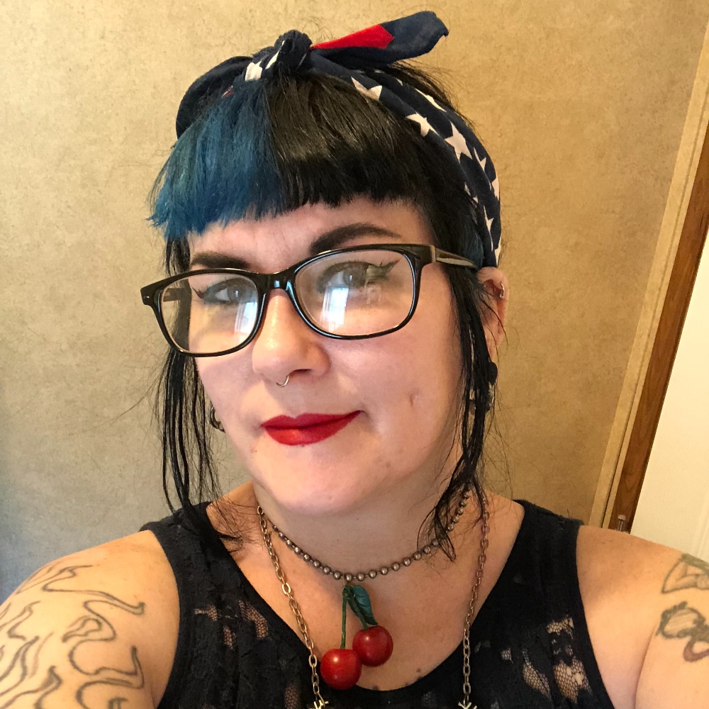 Meet your Posher, Jennifer